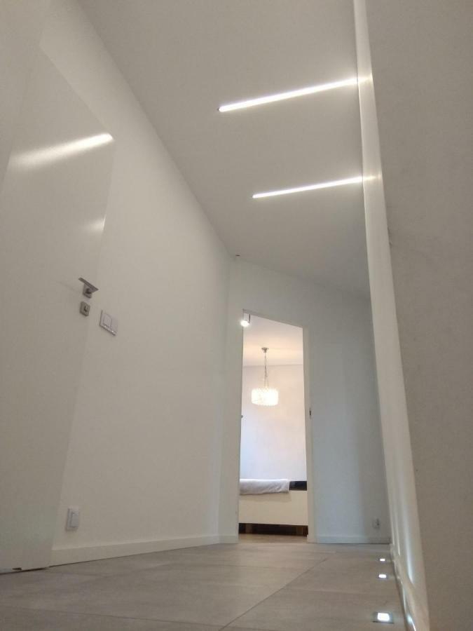 Luxury Apartment With Own Parking Chorzow Bagian luar foto